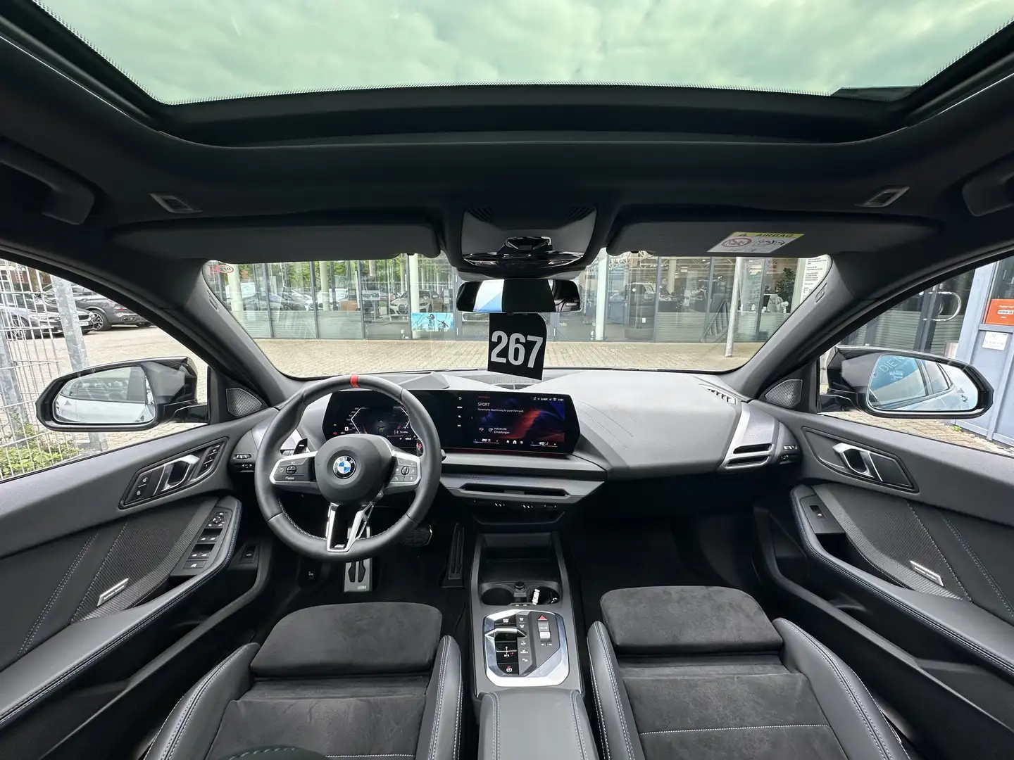 BMW 135 M135 xDrive PANO AHK HuD DA-Prof h&k Ad-Led PA+ Grau - 2