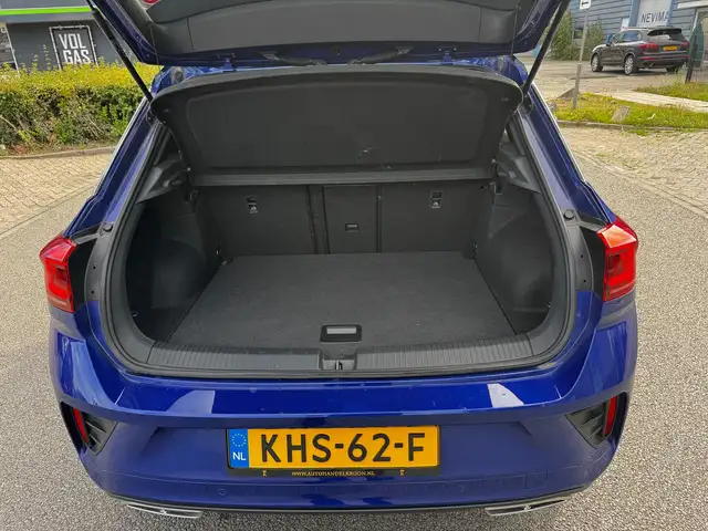 Volkswagen T-Roc view 14