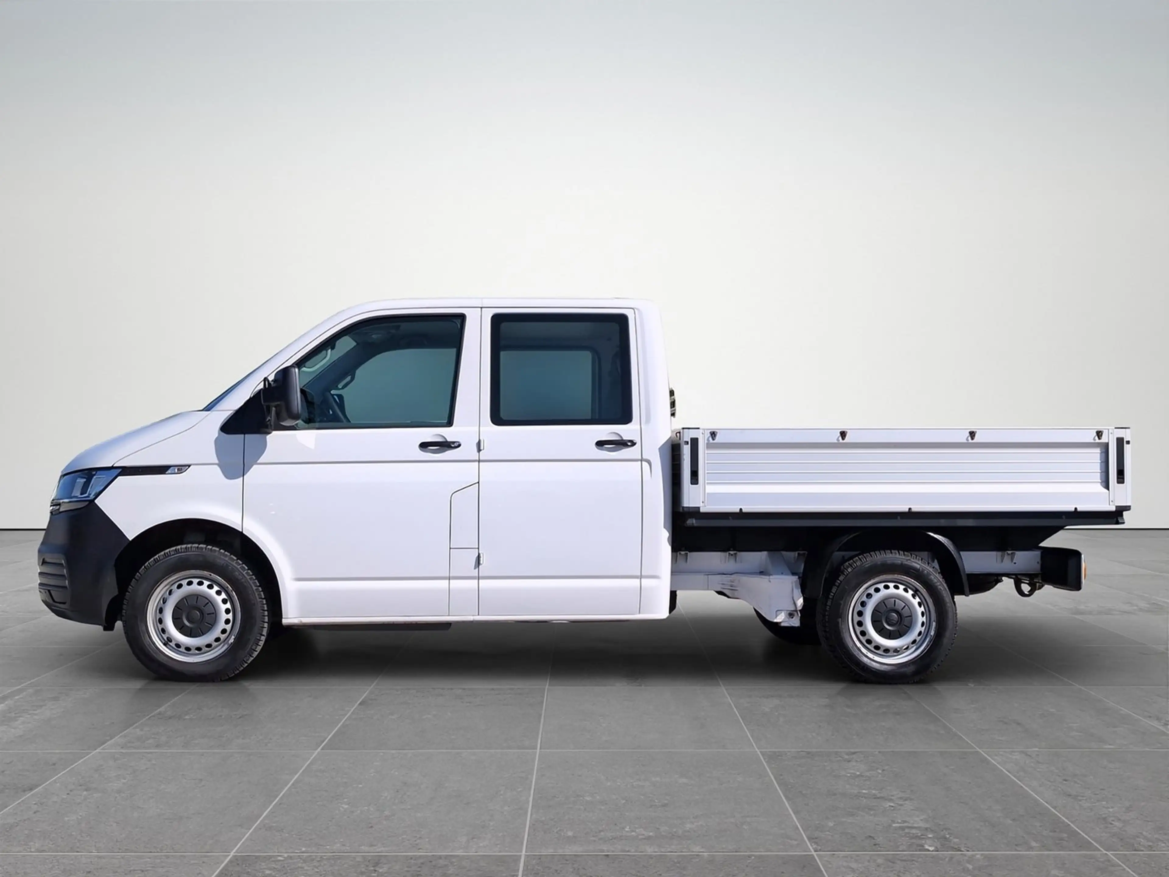 Volkswagen T6.1 Transporter Doka-Pritsche TDI — photo 3