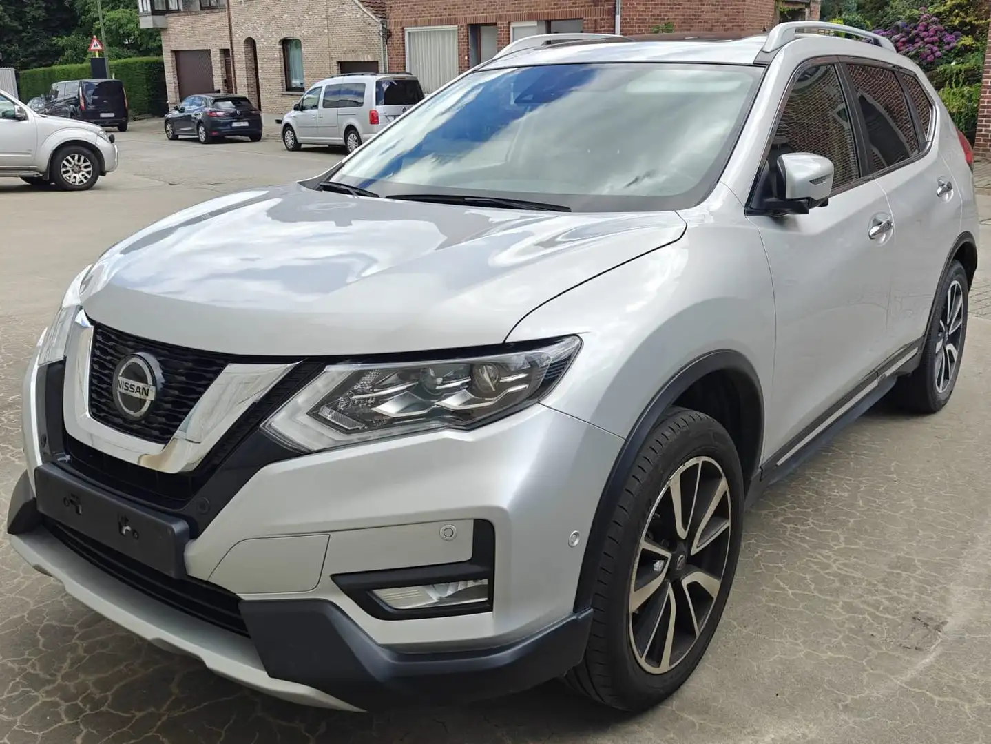 Nissan X-Trail X-Trail 1.3 DIG-T Tekna Zilver - 1