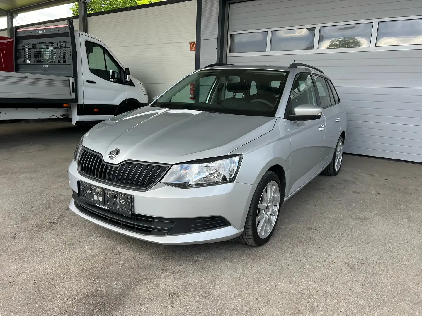 Skoda Fabia Combi Ambition 1,4 TDI KLIMA/ALUFELGEN Silber - 2