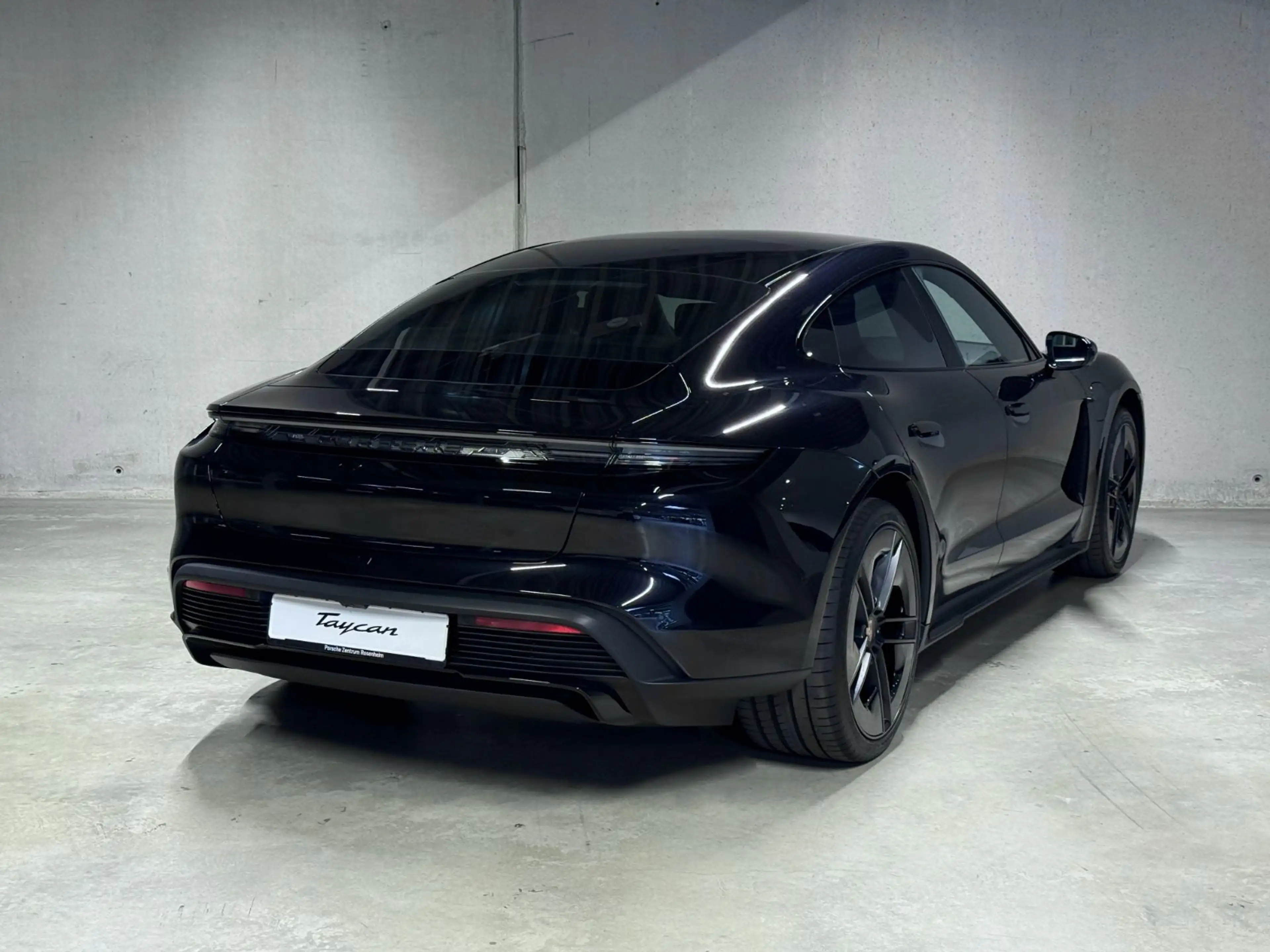 Porsche Taycan 4 Black Edition | InnoDrive | Panorama | — photo 6