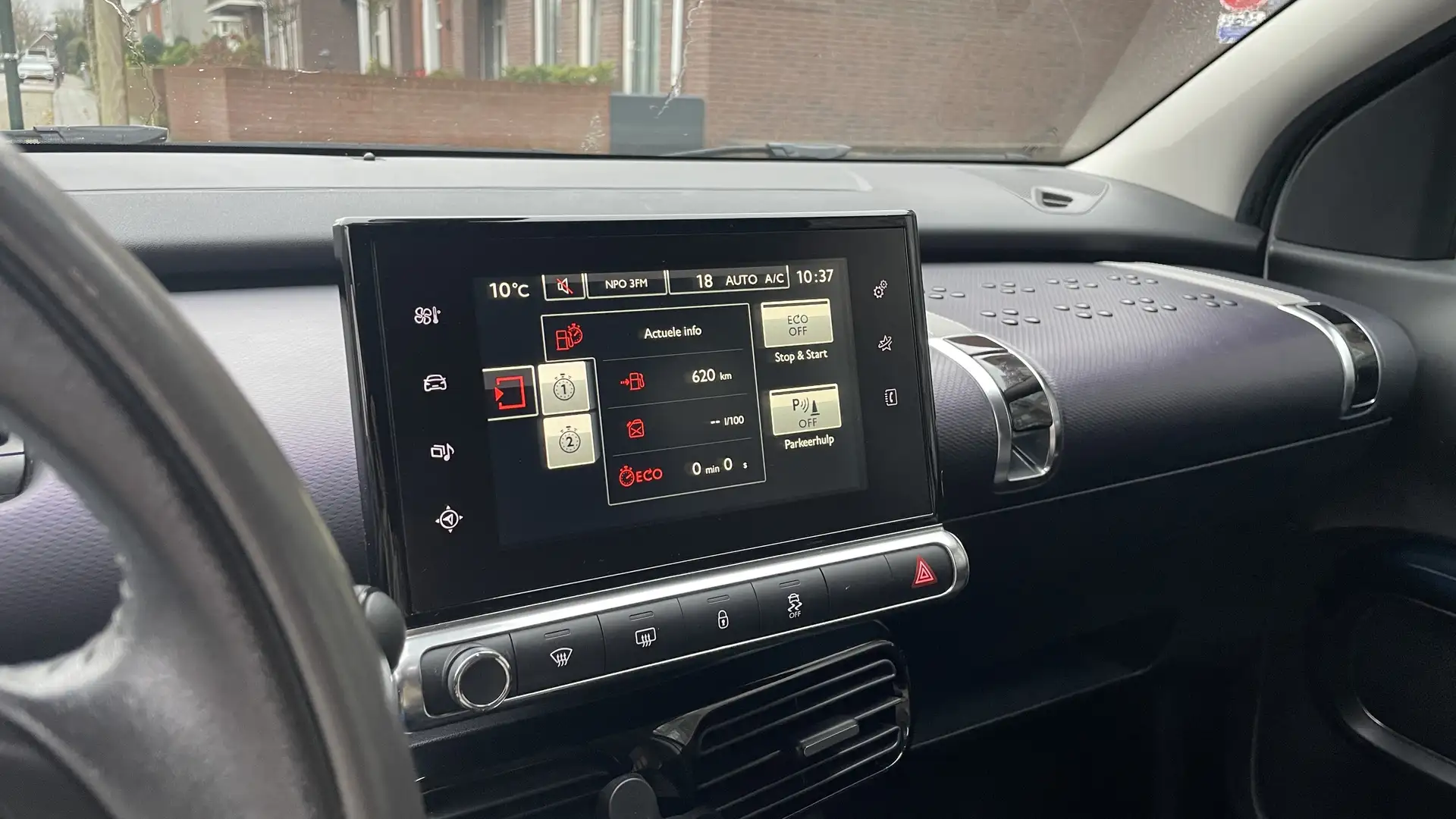 Citroen C4 Cactus Pure Tech 110 Stop&Start Shine Wit - 2