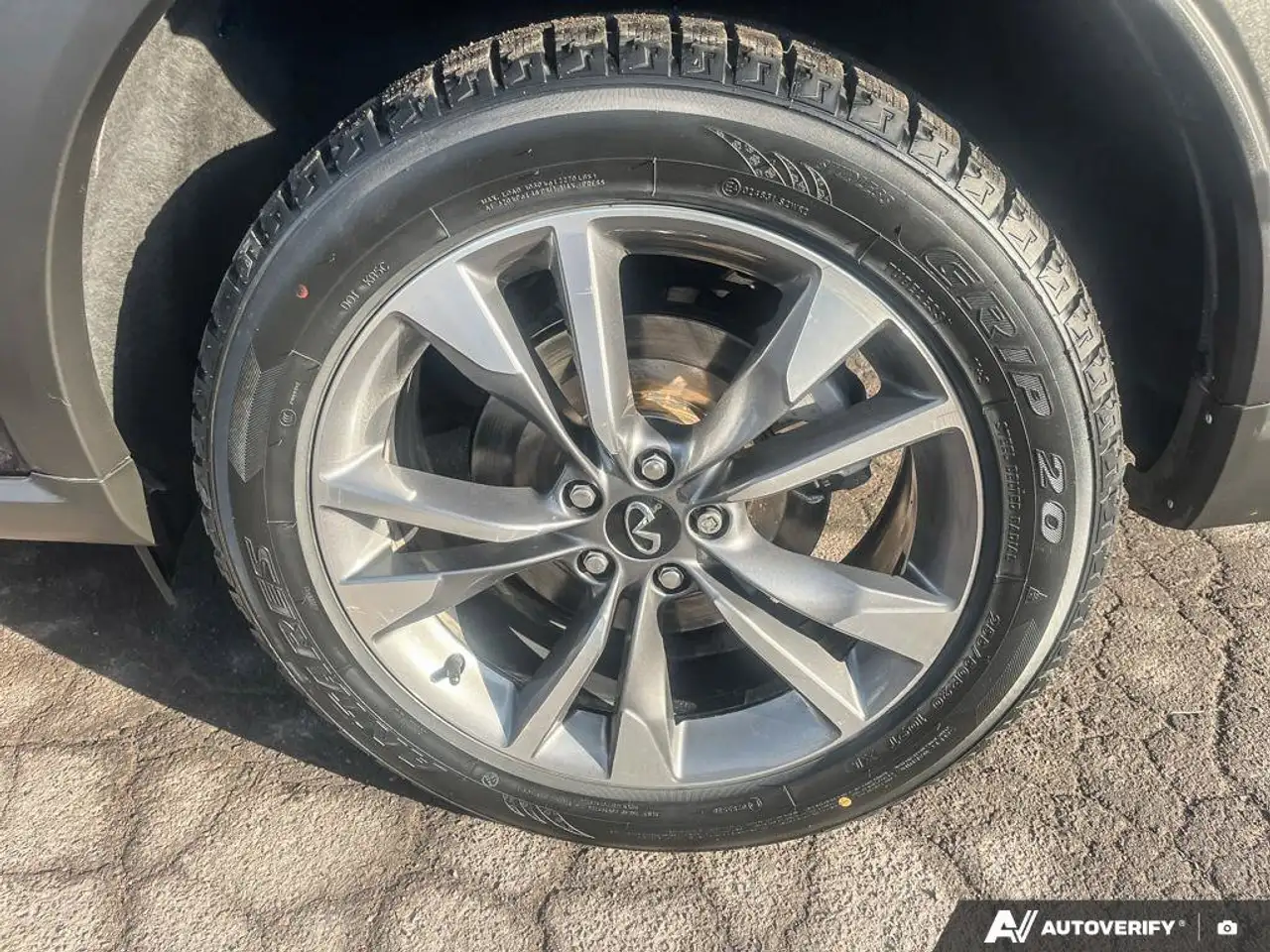 Infiniti QX60 снимка Infiniti QX60