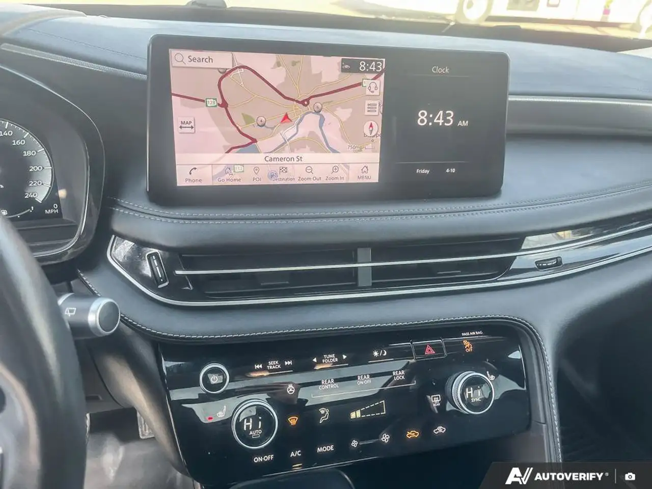 Infiniti QX60 снимка Infiniti QX60