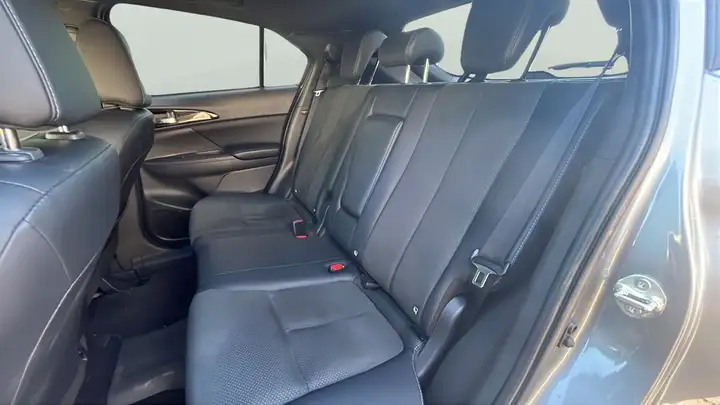 Mitsubishi Eclipse Cross PHEV Kaiteki 4WD 2024, foto 16