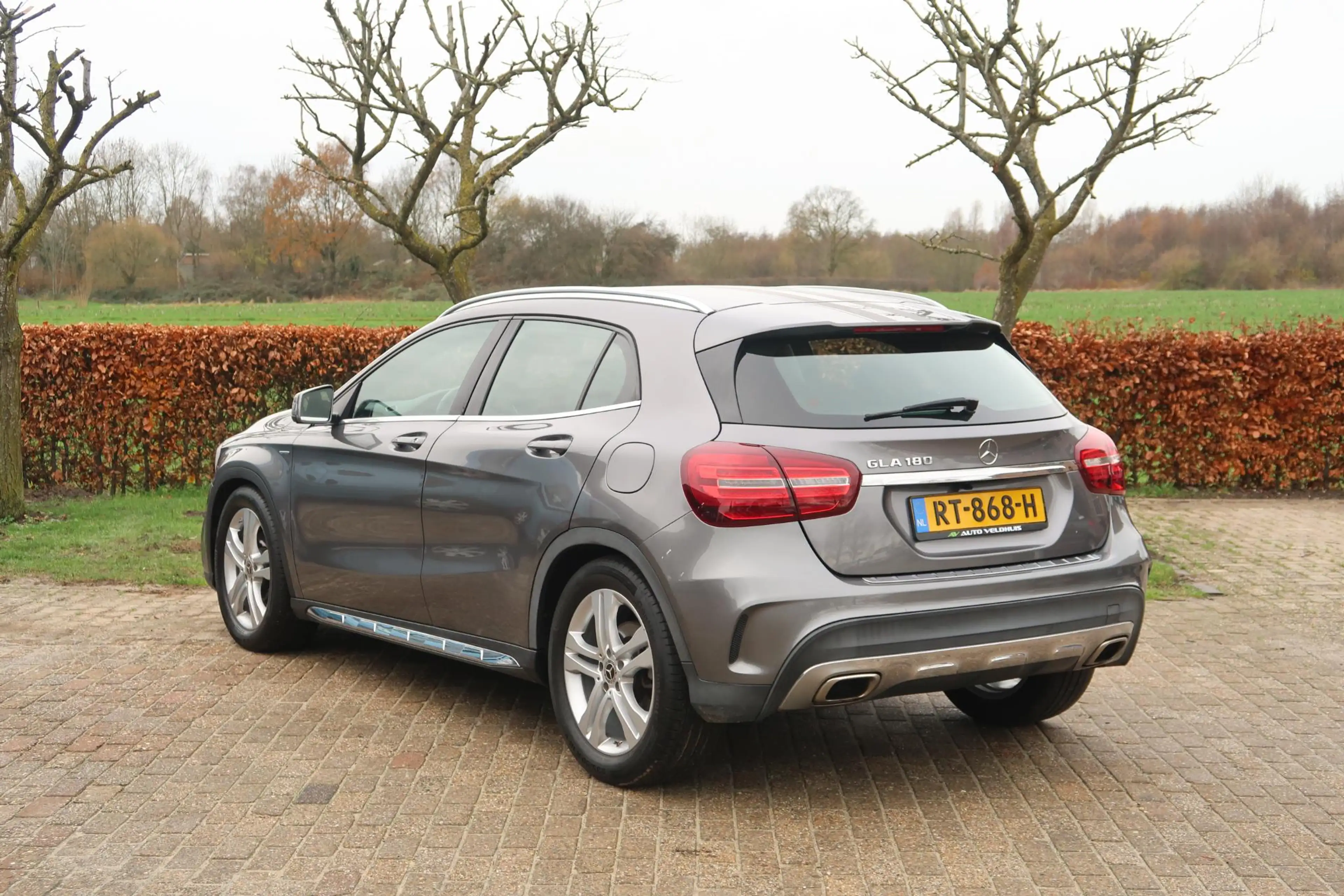 Mercedes-Benz GLA 180 — photo 6