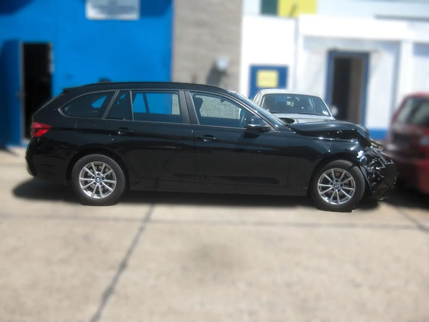 BMW 318 Baureihe 3 Touring 318 i Advantage * 46 tkm Zwart - 2