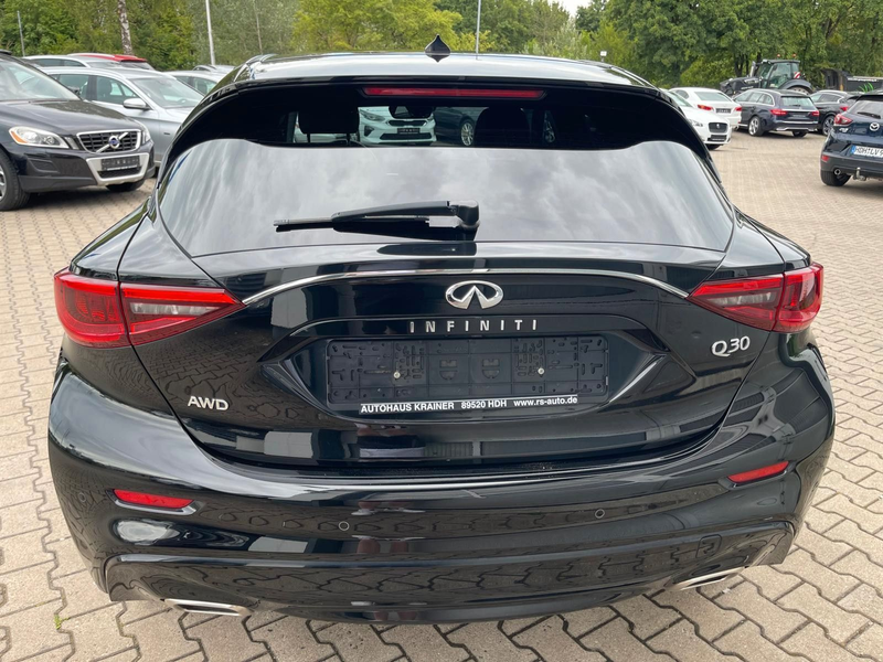 Infiniti Q30 2.2d AWD/NAVI/SHZ/AUTOMATIK/Eu6/Kamera/LED — photo 5
