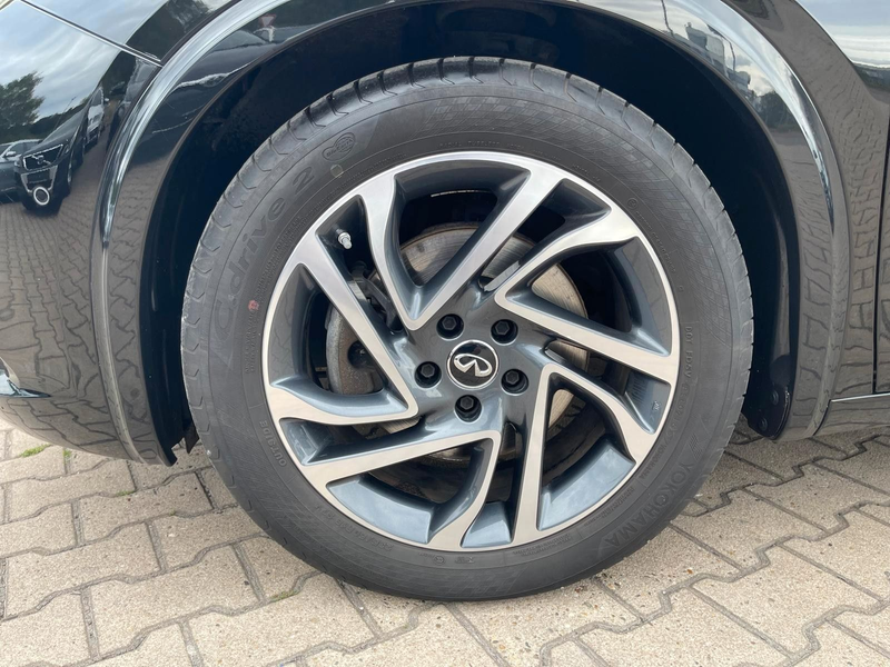 Infiniti Q30 2.2d AWD/NAVI/SHZ/AUTOMATIK/Eu6/Kamera/LED — photo 7