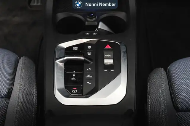 BMW 1 Series view 13
