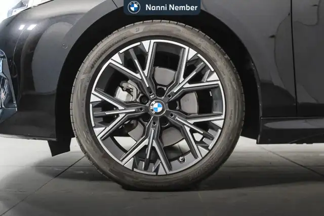 BMW 1 Series view 7