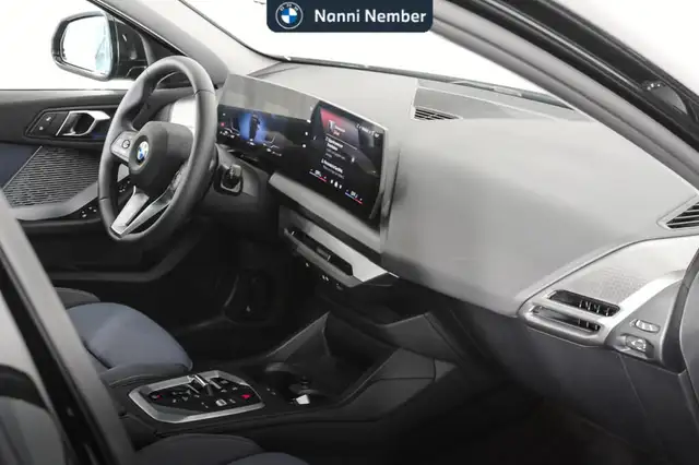 BMW 1 Series view 8
