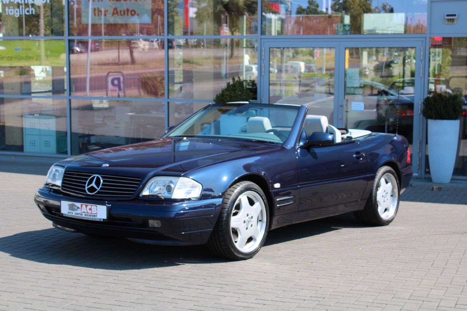 Mercedes-Benz SL 320