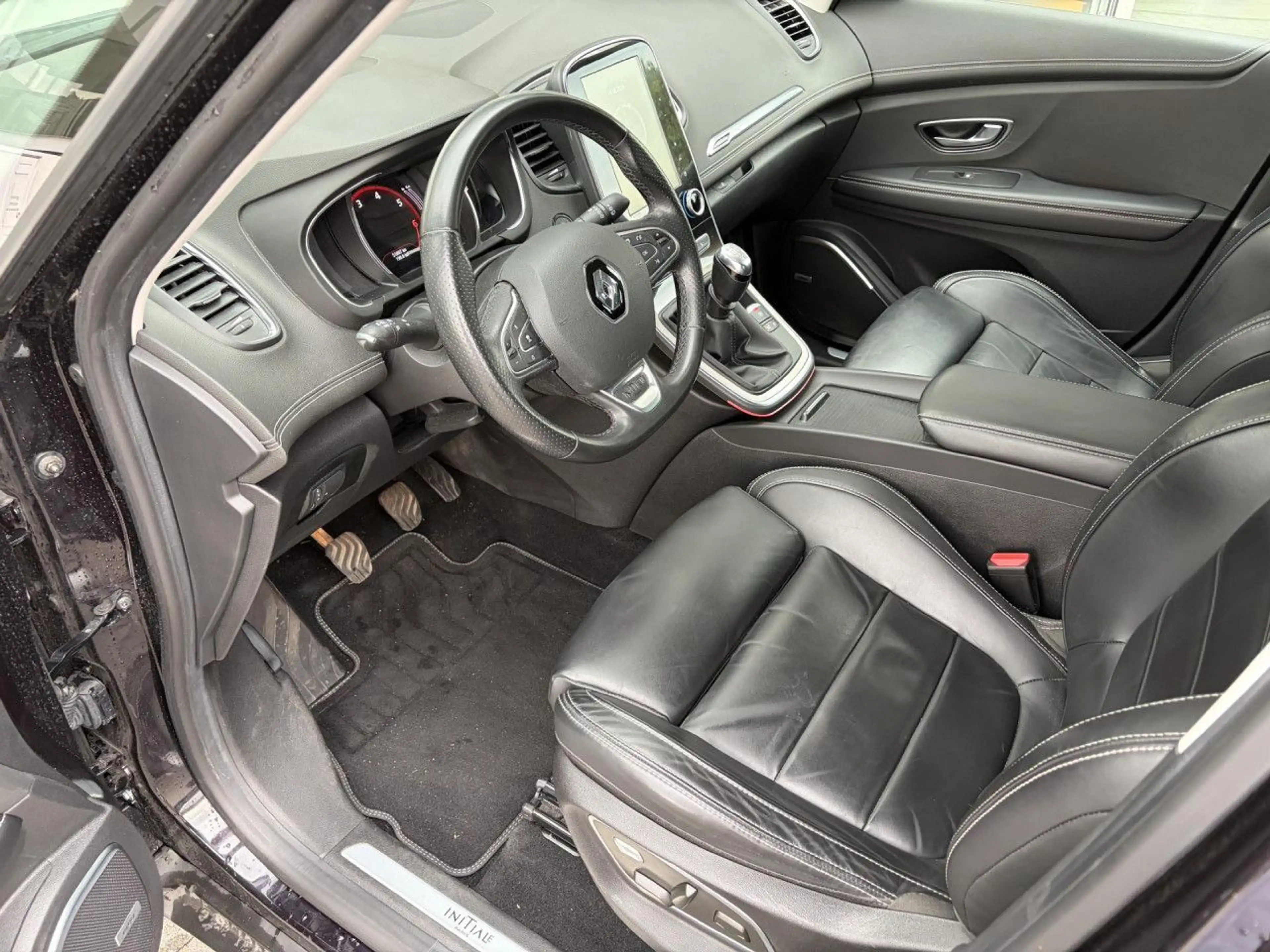 Renault Scenic Grand  TCe 160 INITIALE Paris Massage HUD — photo 13