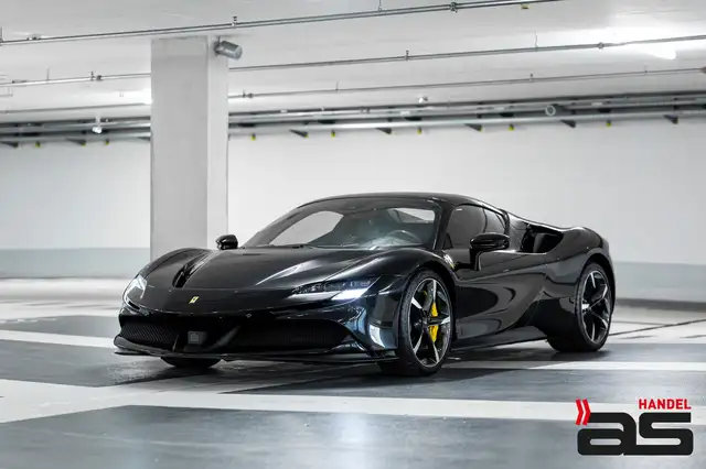 Ferrari SF90 Spider Carbon|Lift|JBL|AFS|RacingSeats|20"