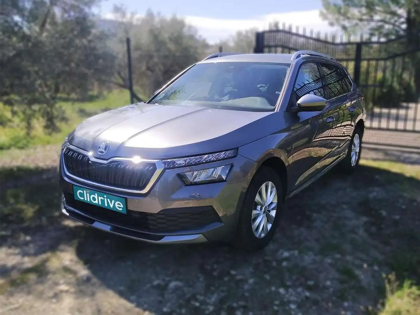 Skoda Kamiq 1.0 TSI Style 85kW Gris - 1