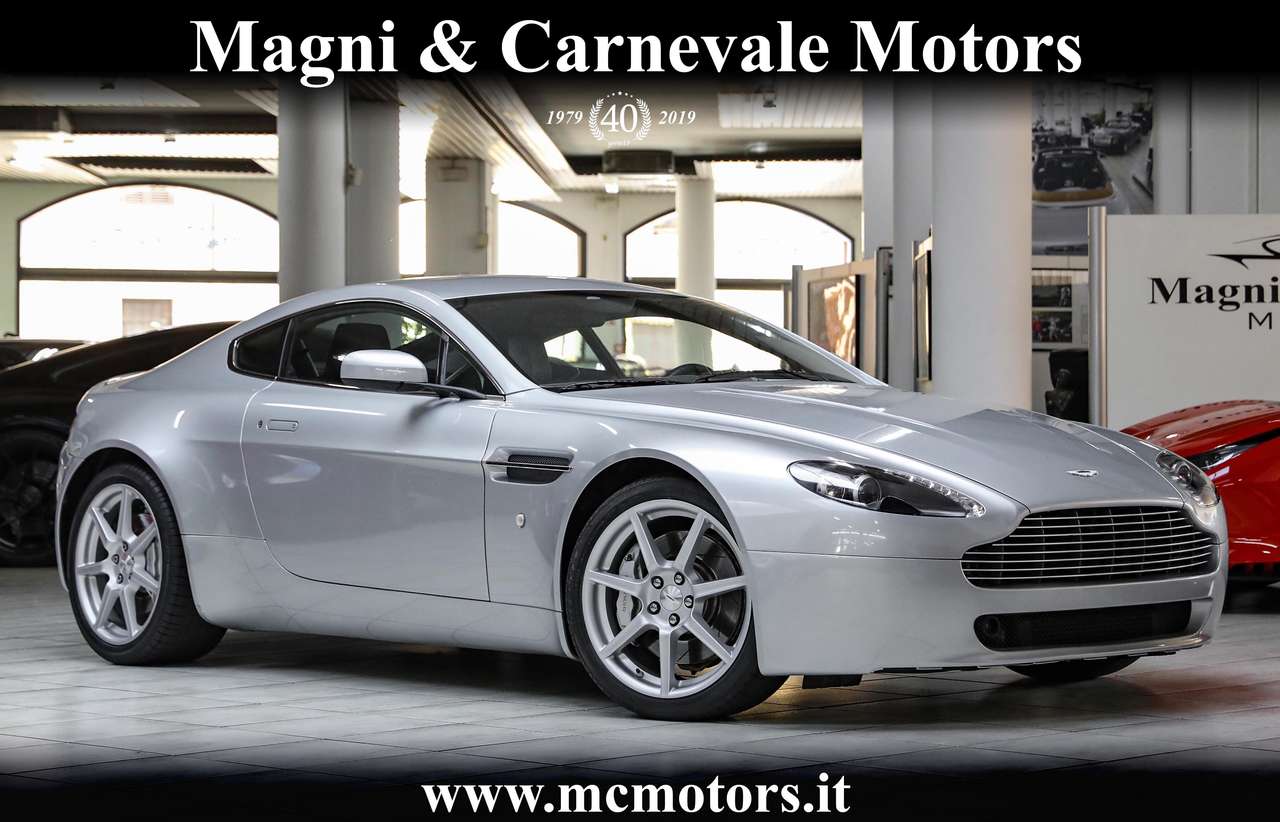 Aston Martin Vantage V8 SPORTSHIFT|NAVIGATORE|CRUISE|BLUETOOTH|PDC
