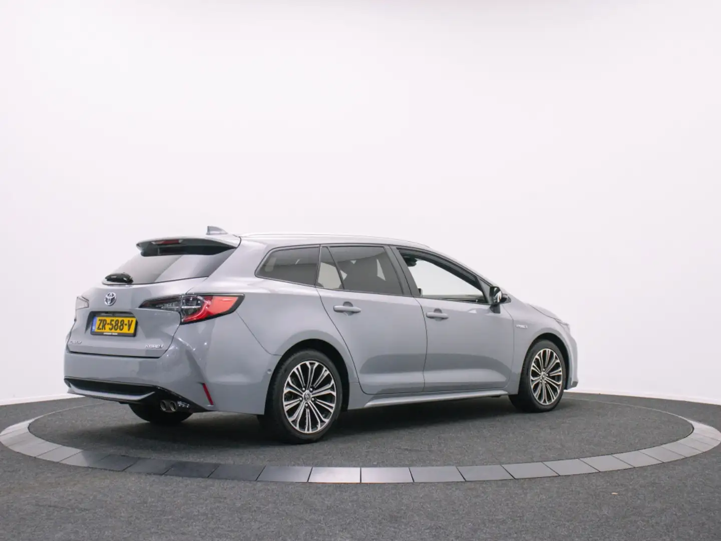 Toyota Corolla Touring Sports 2.0 Hybrid First Edition | Navi | A Gris - 2