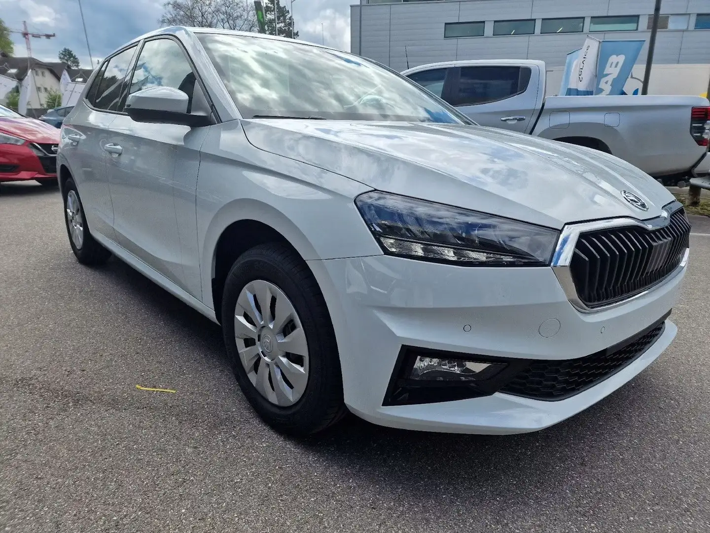 Skoda Fabia 1.0 TSI DSG Selection LED SHZ PDC GRA App Weiß - 1