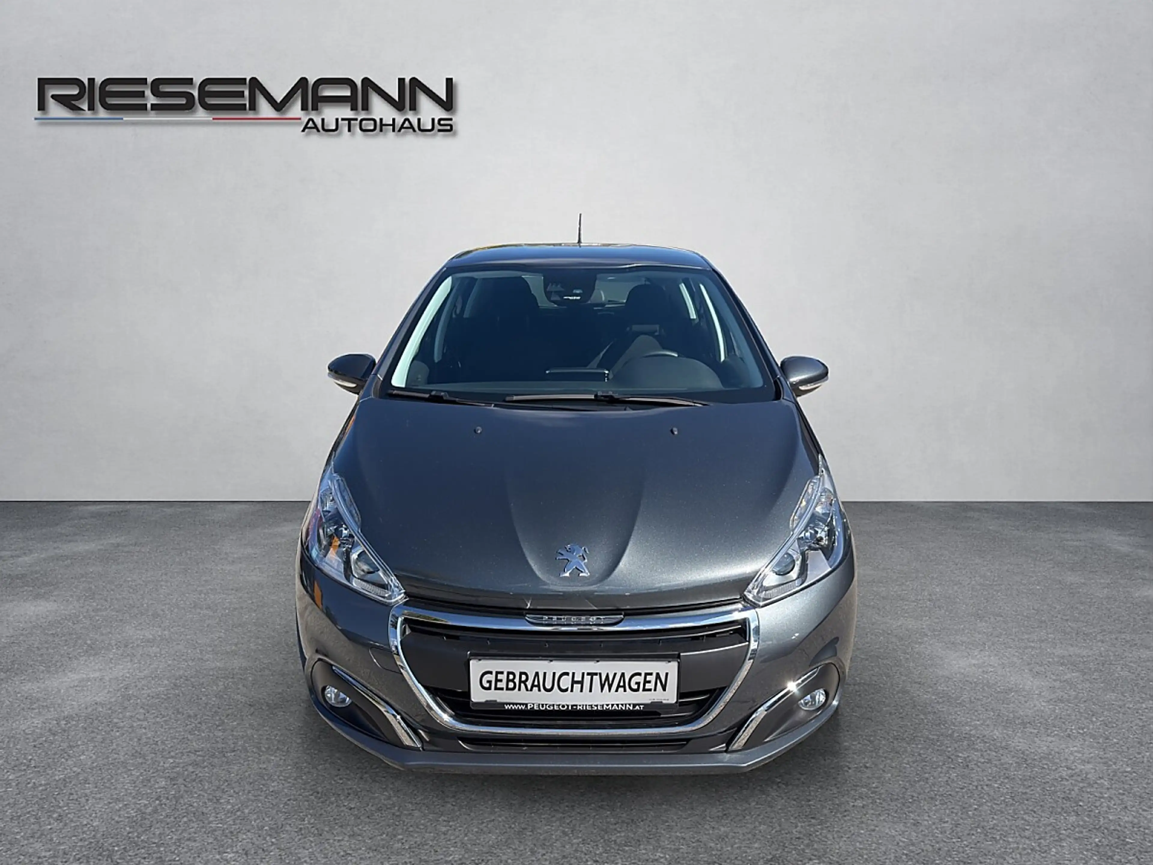 Peugeot 208 Active 1,2 PureTech 82 — photo 3