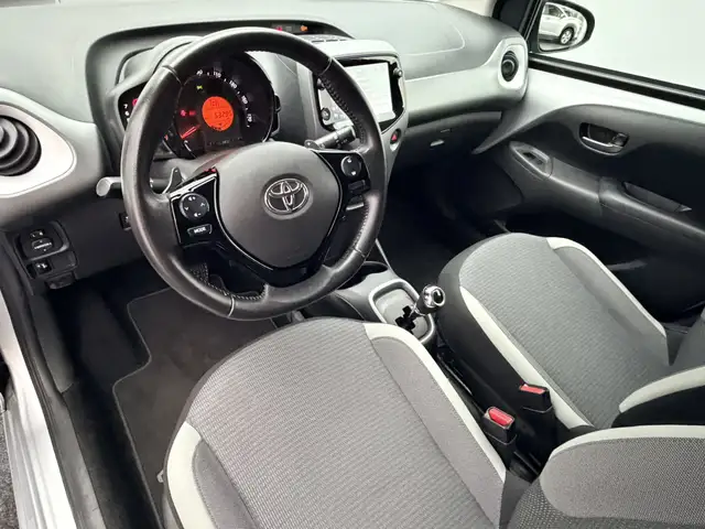 Toyota Aygo view 8