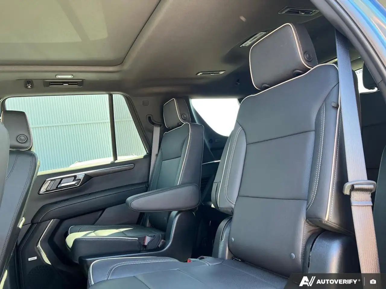 Chevrolet Tahoe снимка Chevrolet Tahoe
