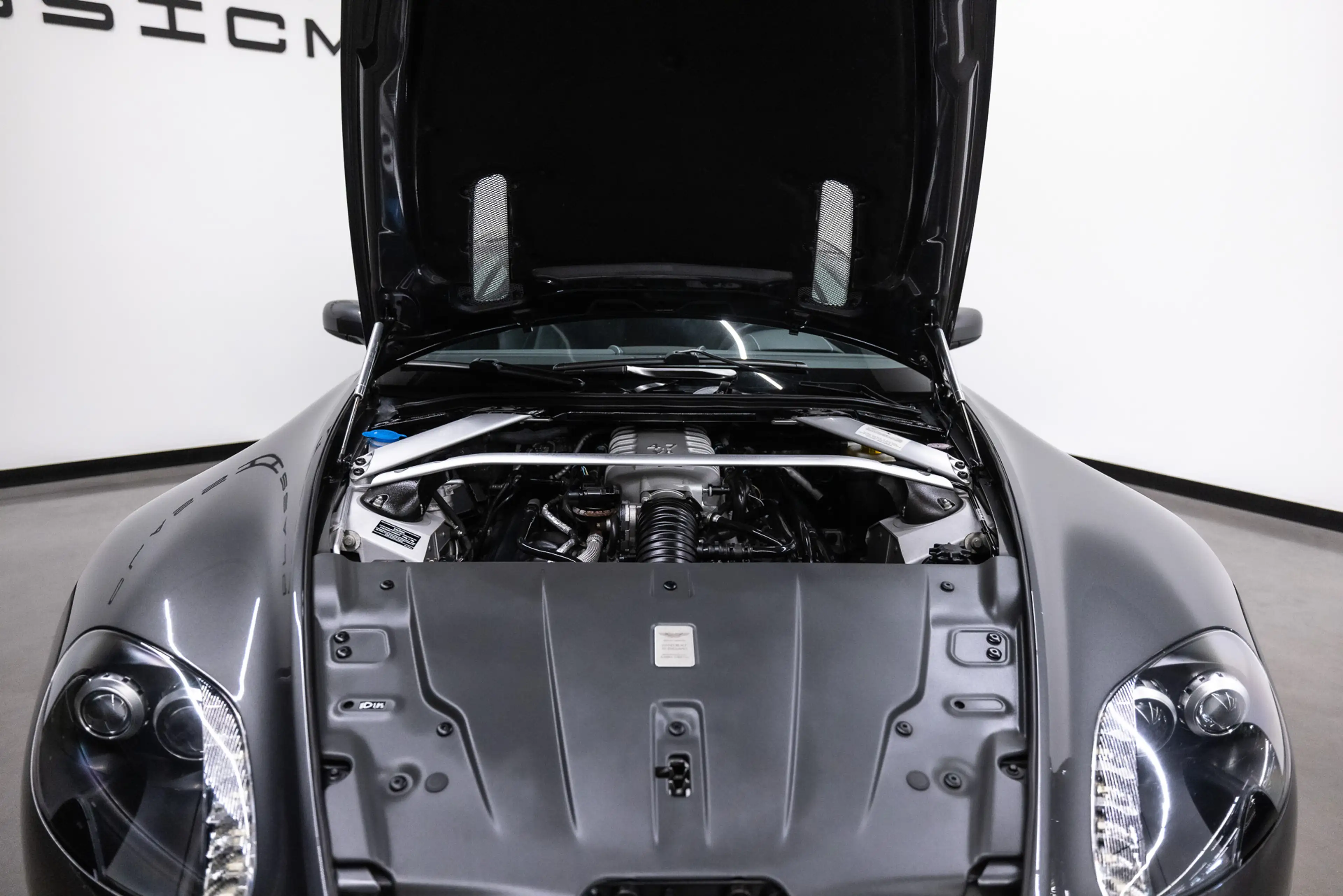 Aston Martin Vantage V8 4.7 V8 Fiscale waarde € 12.000,- 4.7 V8 — photo 12