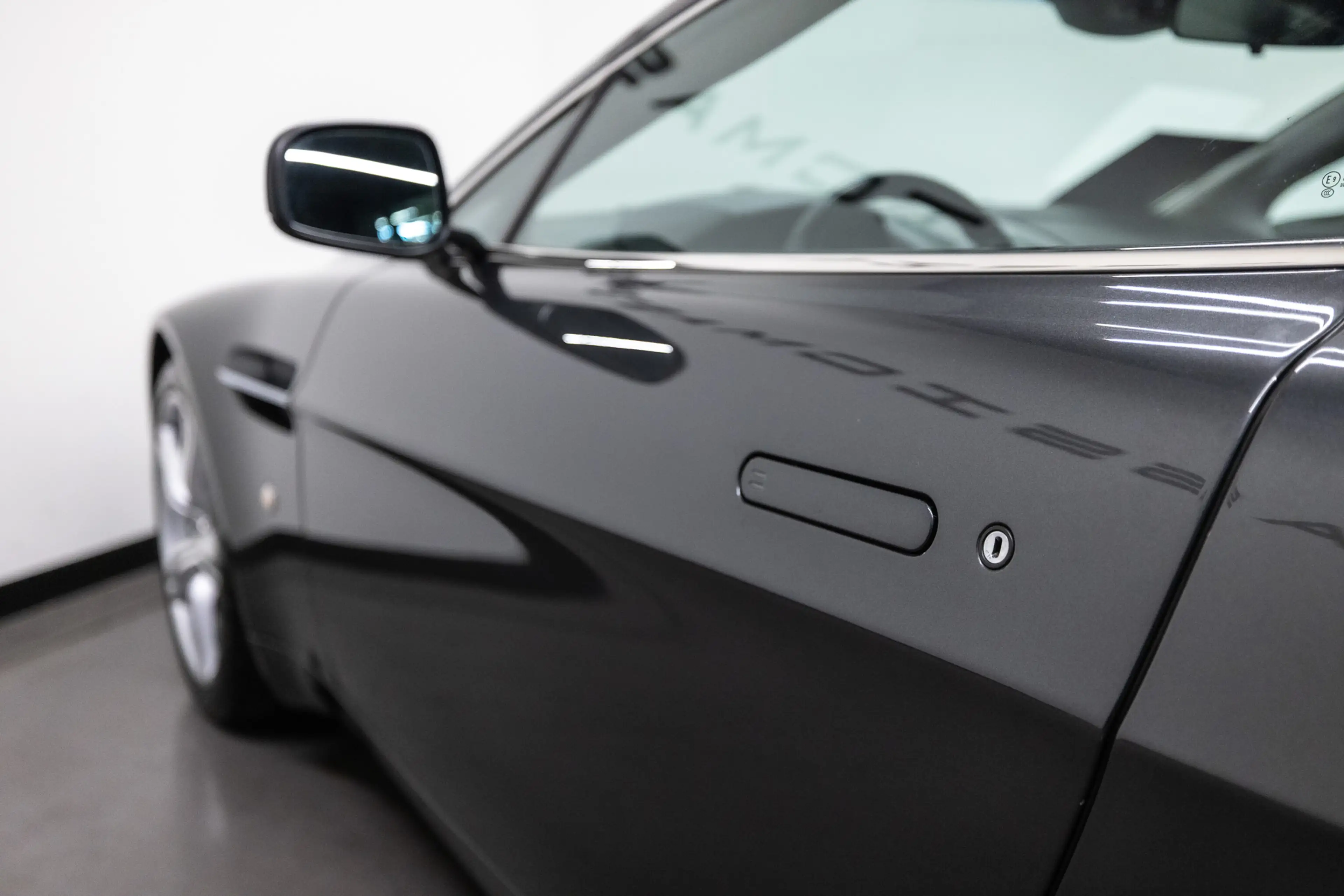 Aston Martin Vantage V8 4.7 V8 Fiscale waarde € 12.000,- 4.7 V8 — photo 27