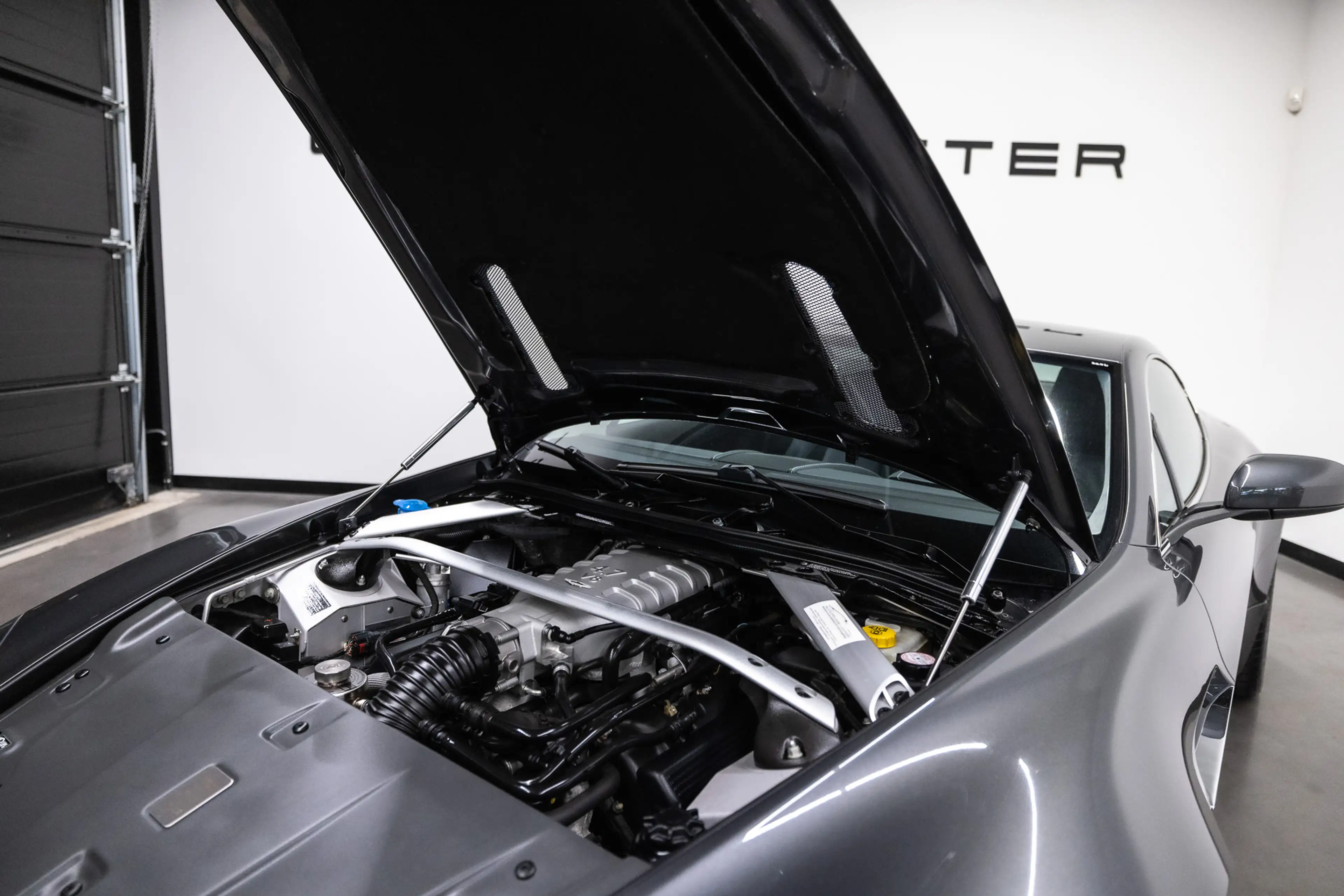 Aston Martin Vantage V8 4.7 V8 Fiscale waarde € 12.000,- 4.7 V8 — photo 17