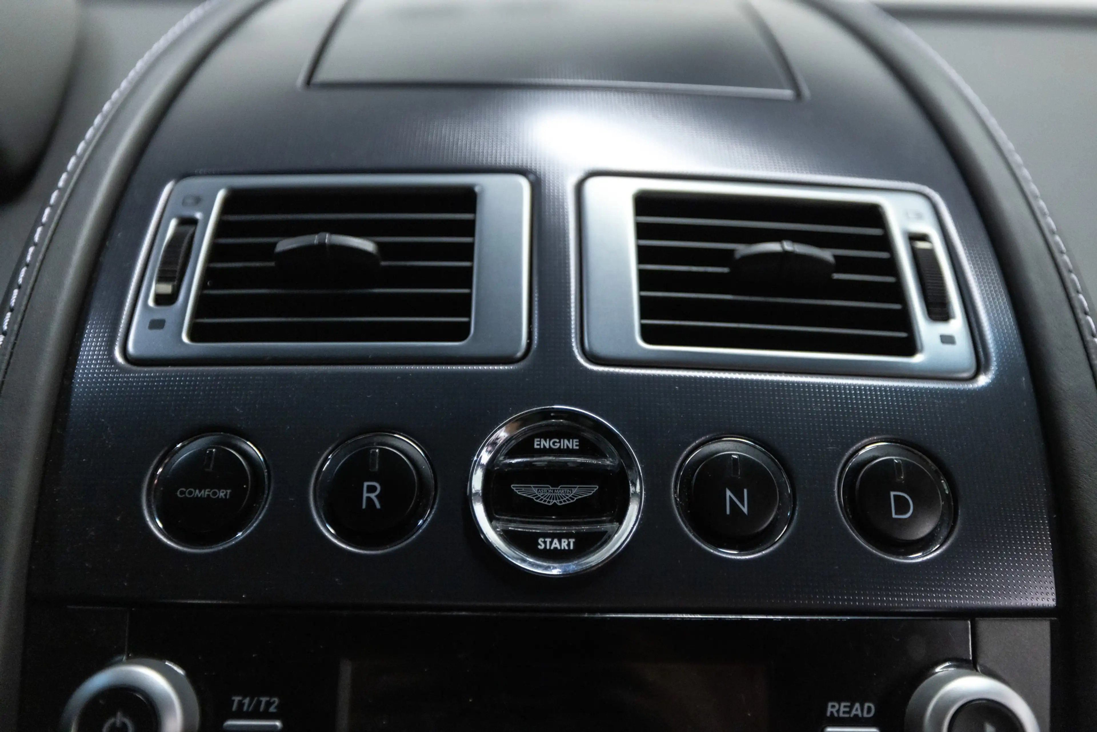 Aston Martin Vantage V8 4.7 V8 Fiscale waarde € 12.000,- 4.7 V8 — photo 43