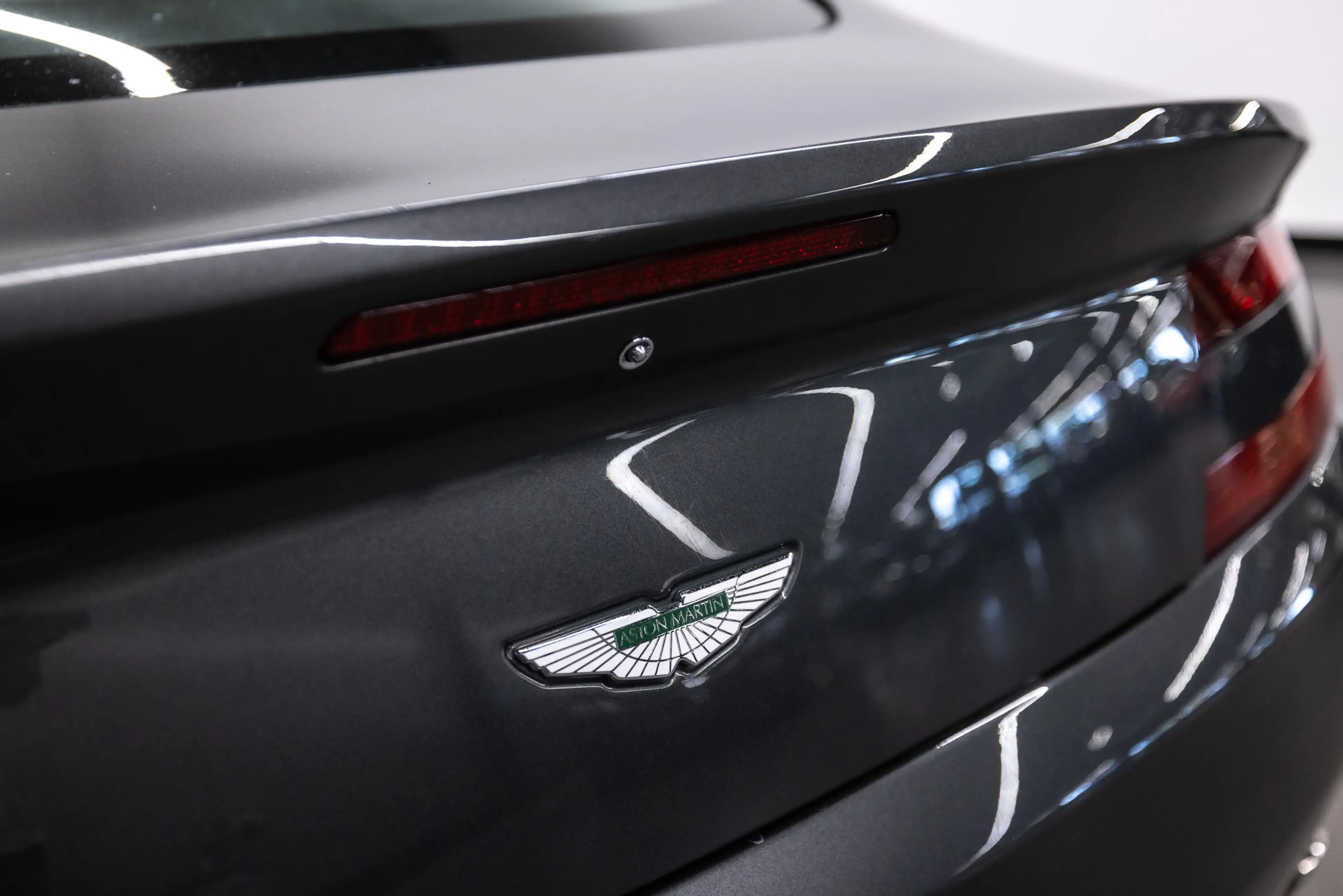 Aston Martin Vantage V8 4.7 V8 Fiscale waarde € 12.000,- 4.7 V8 — photo 33