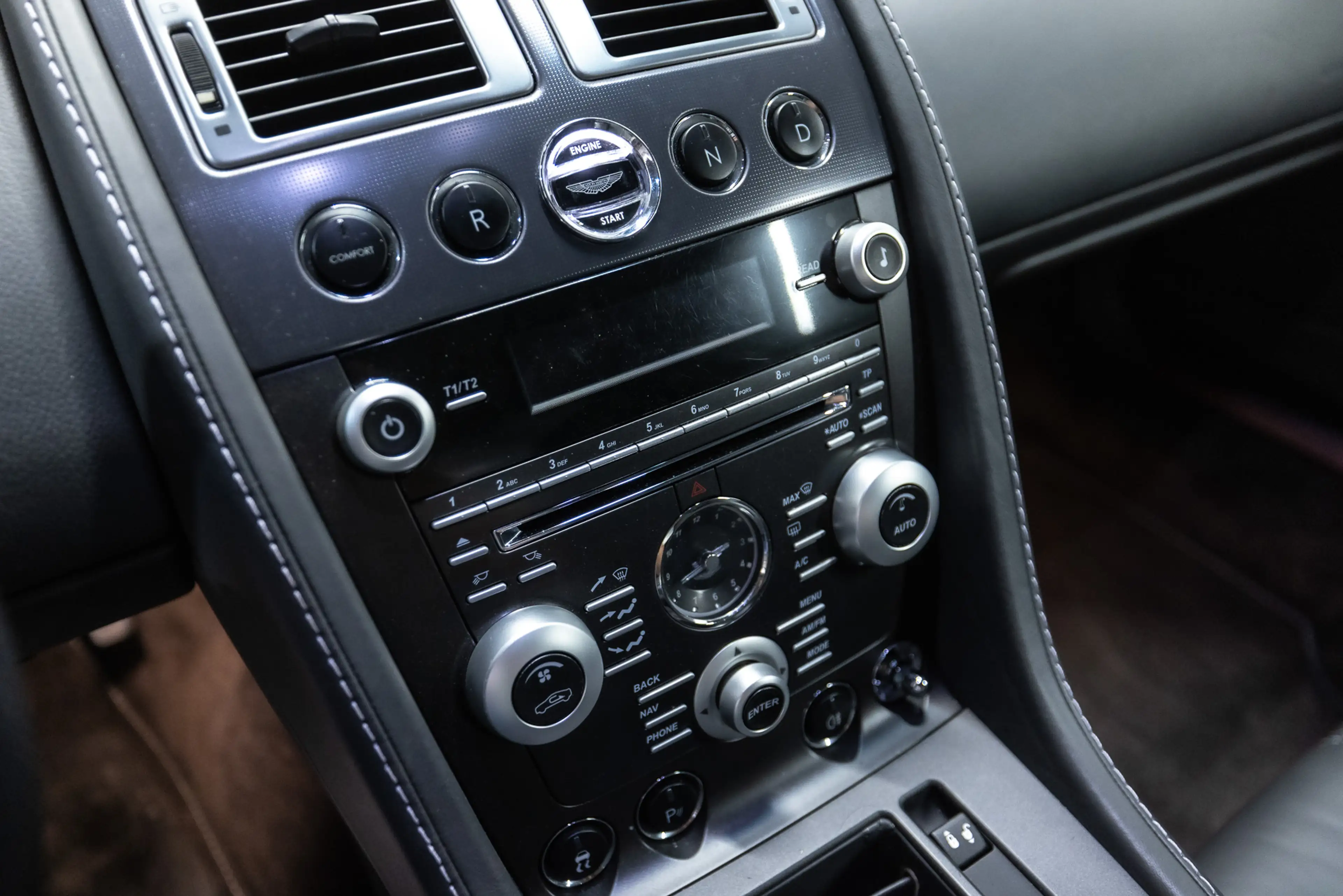 Aston Martin Vantage V8 4.7 V8 Fiscale waarde € 12.000,- 4.7 V8 — photo 20