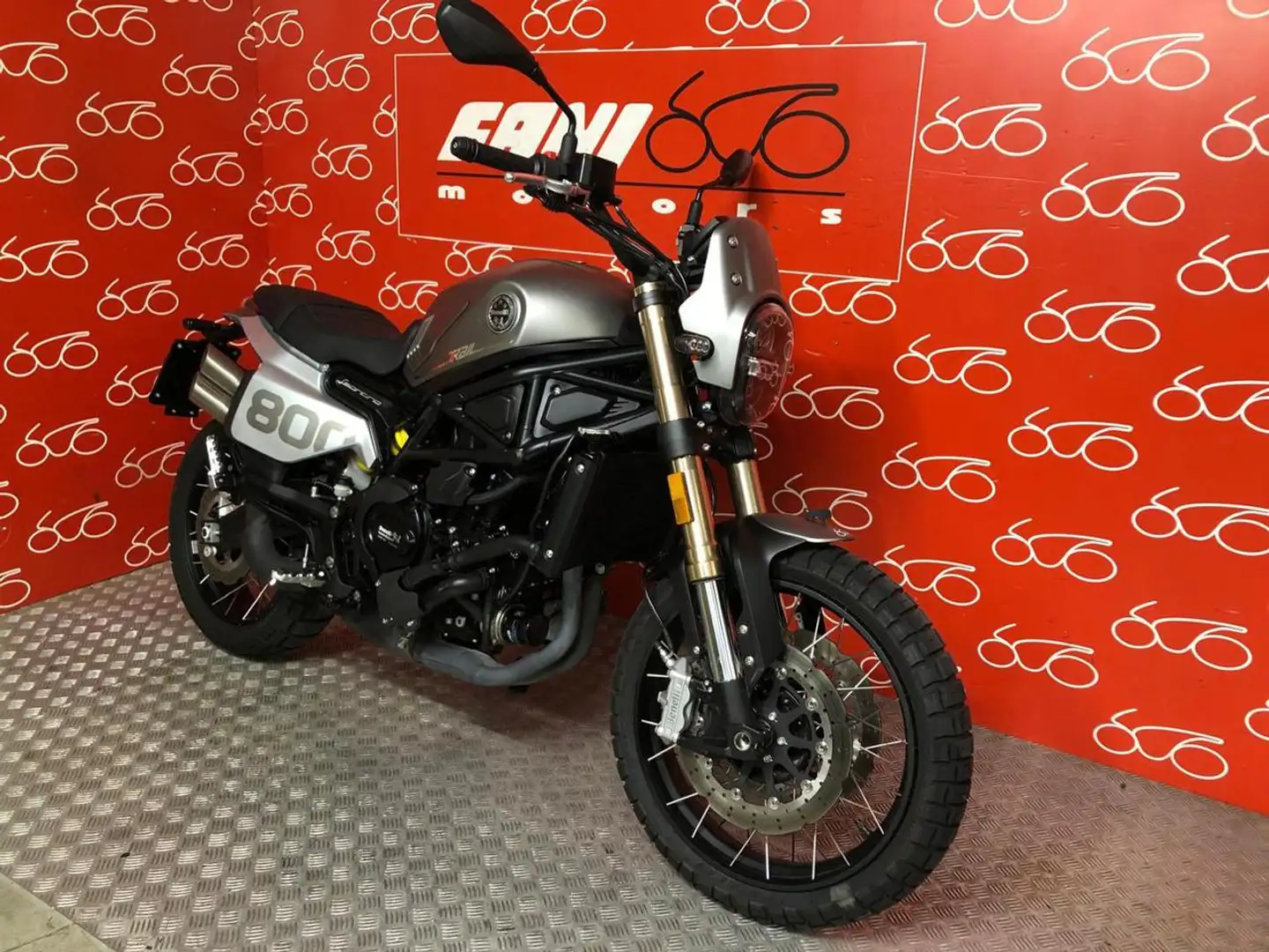 Benelli Leoncino 800 Argento - 2