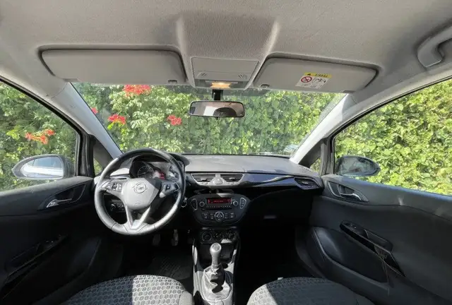Opel Corsa view 9