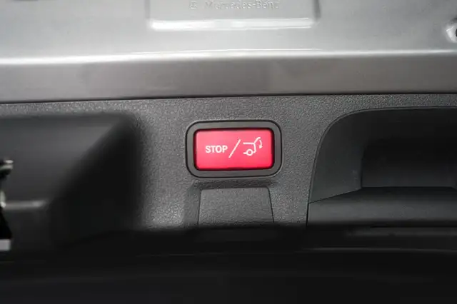 Mercedes-Benz CLA view 8
