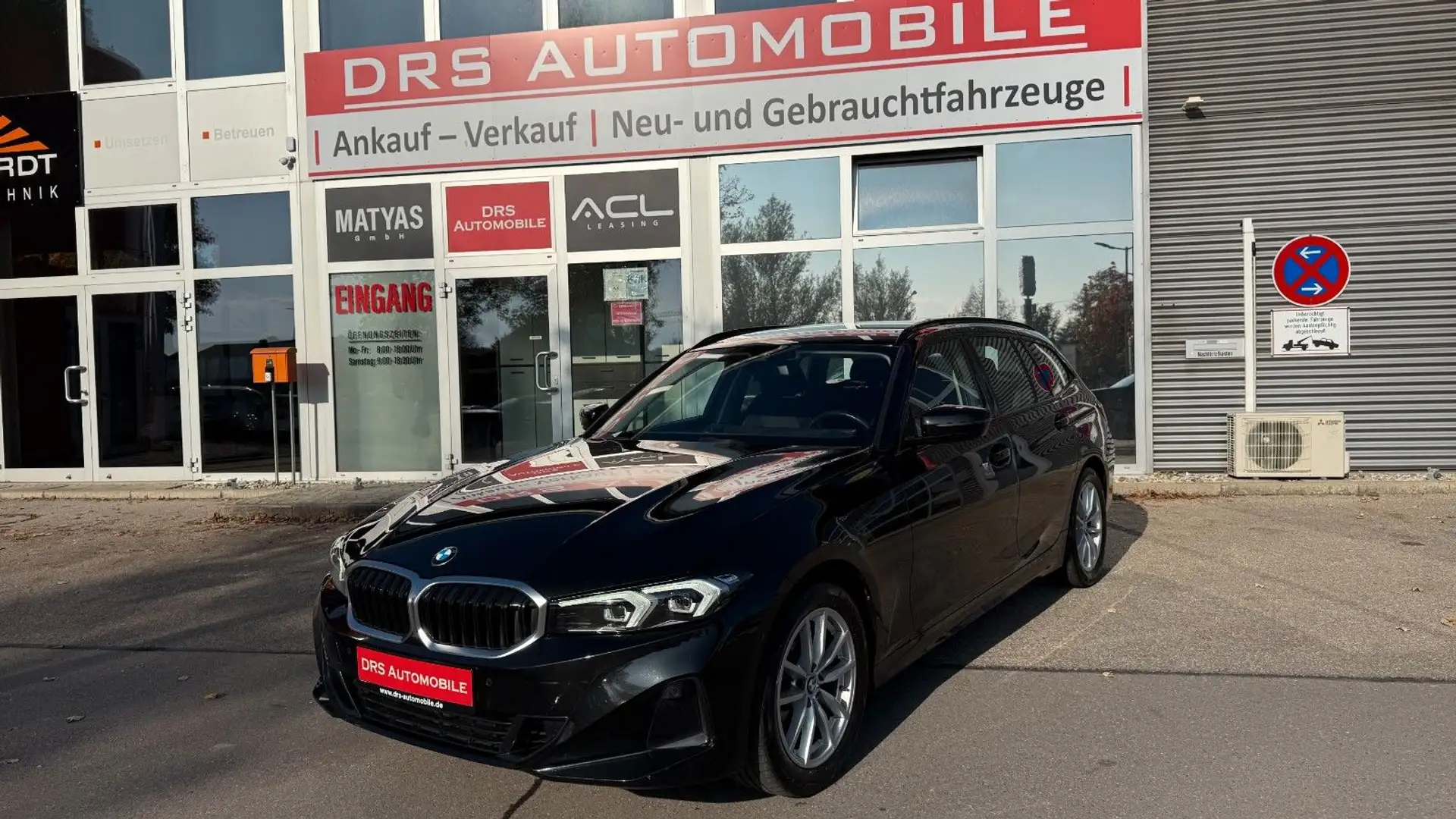 BMW 320 d Touring/Widescreen/Head Up/Kamera/LED Schwarz - 1