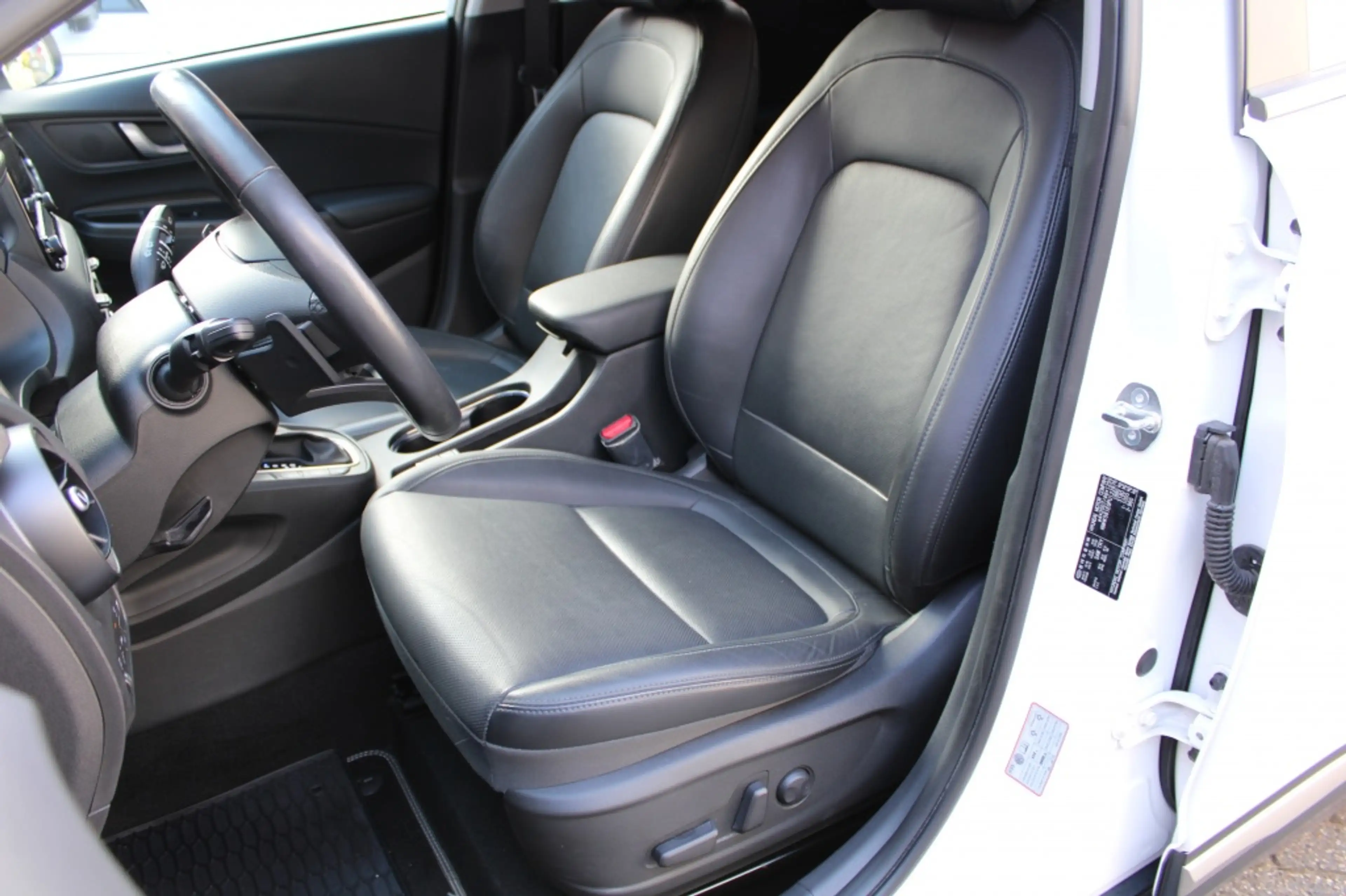 Hyundai KONA 1.6 GDI HEV Premium Full Option! "RIJKLAARPRIJS" — photo 12