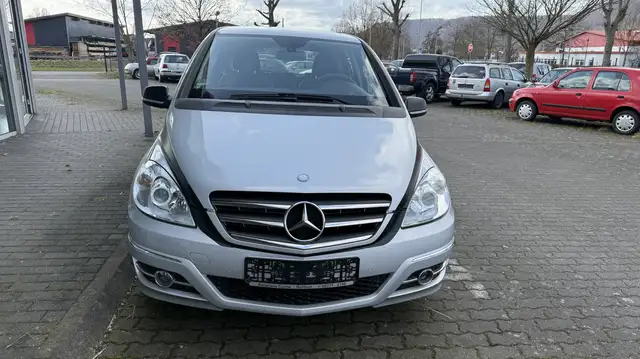 Mercedes-Benz B 180 B 180 CDI (245.207) , Automatik ,119.800 km,ab-AHK