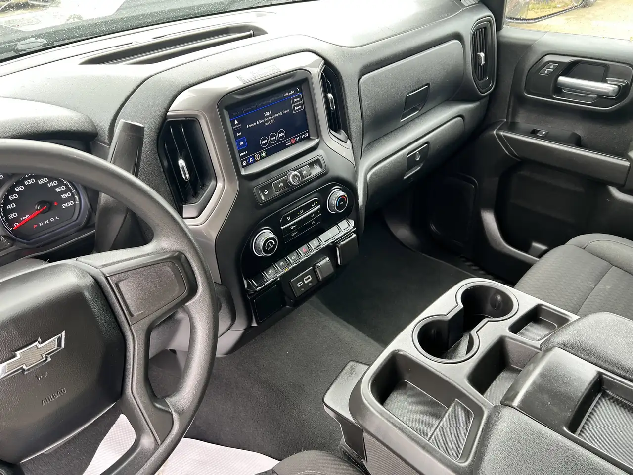 Chevrolet Silverado 1500 снимка Chevrolet Silverado 1500