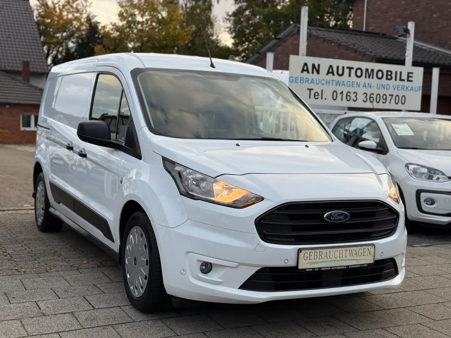 Ford Transit Connect L2 Lang*Navi*Klima*Kamera*3Sitze Weiß - 1