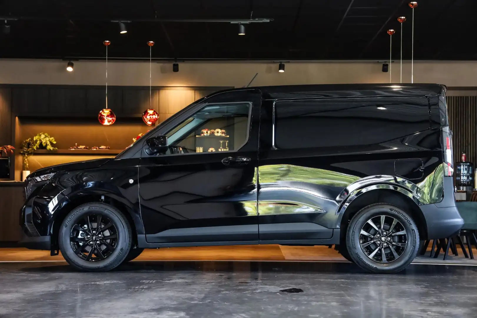 Ford Transit Courier 1.5 EcoBlue Limited, 100 PK, BPM/VRIJ, Agate/Black Noir - 2