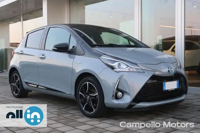 Toyota Yaris Yaris 1.5h 5p Trend Grey Edition