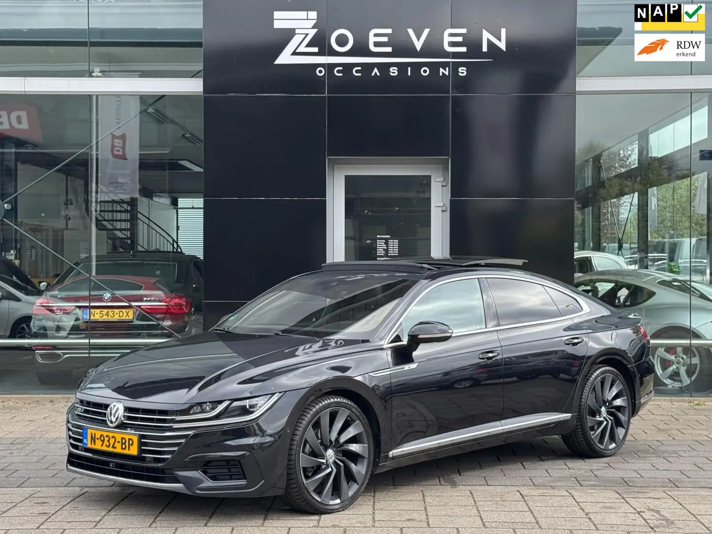 Volkswagen Arteon 2.0 TDI Business R Exclusive/ R-line/ Panorama/ Ma Fekete - 1