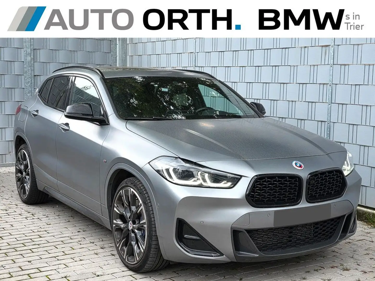 BMW X2 M35i NAVI+ HUD PANO KAMERA ACC EL-SITZE h/k Grau - 1