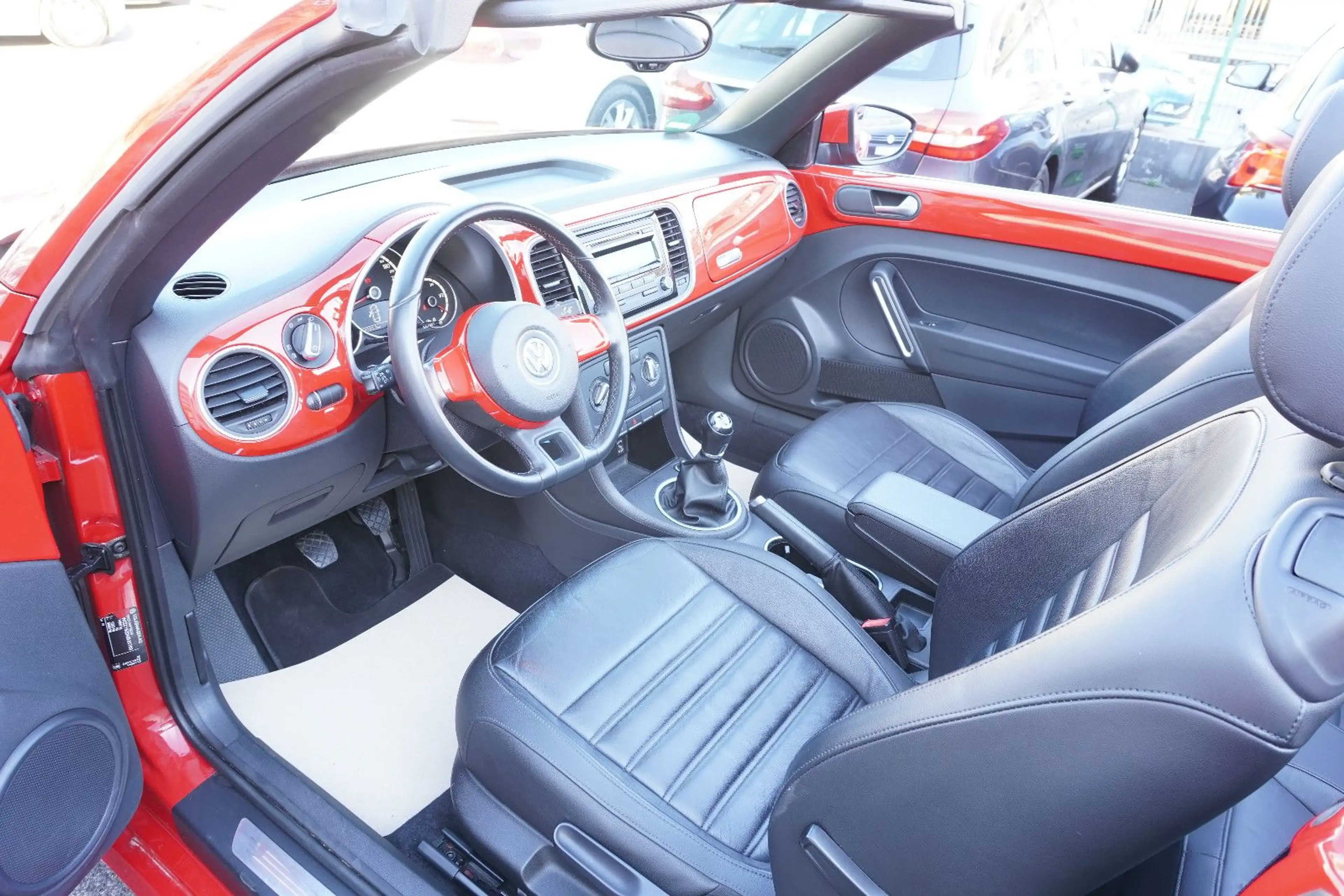 Volkswagen Beetle 1.6 TDI Design Cabriolet*Xenon*Leder*GARA — photo 15