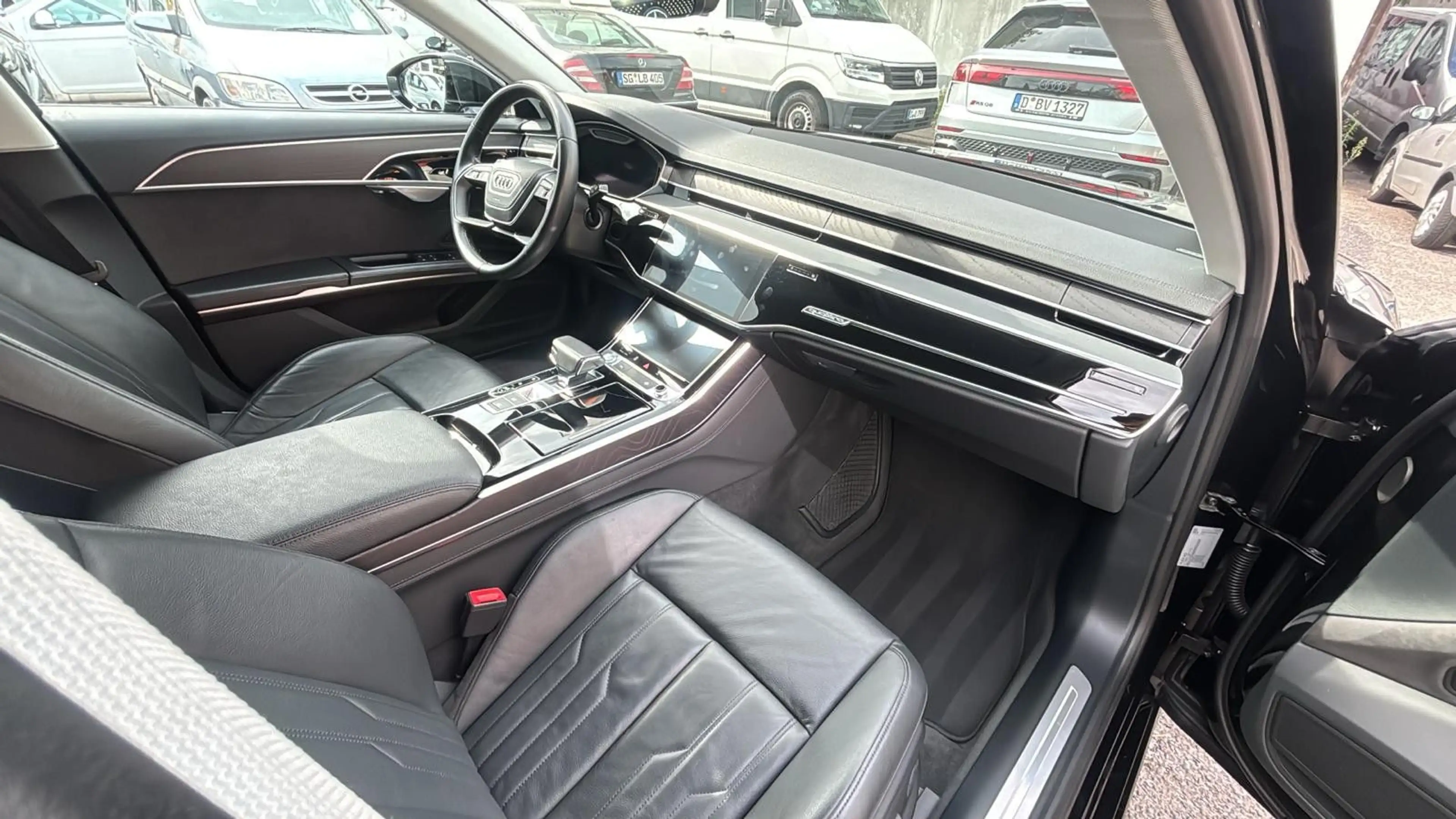 Audi A8 50 TDI L quattro *sehr gut gepflegt* — photo 14
