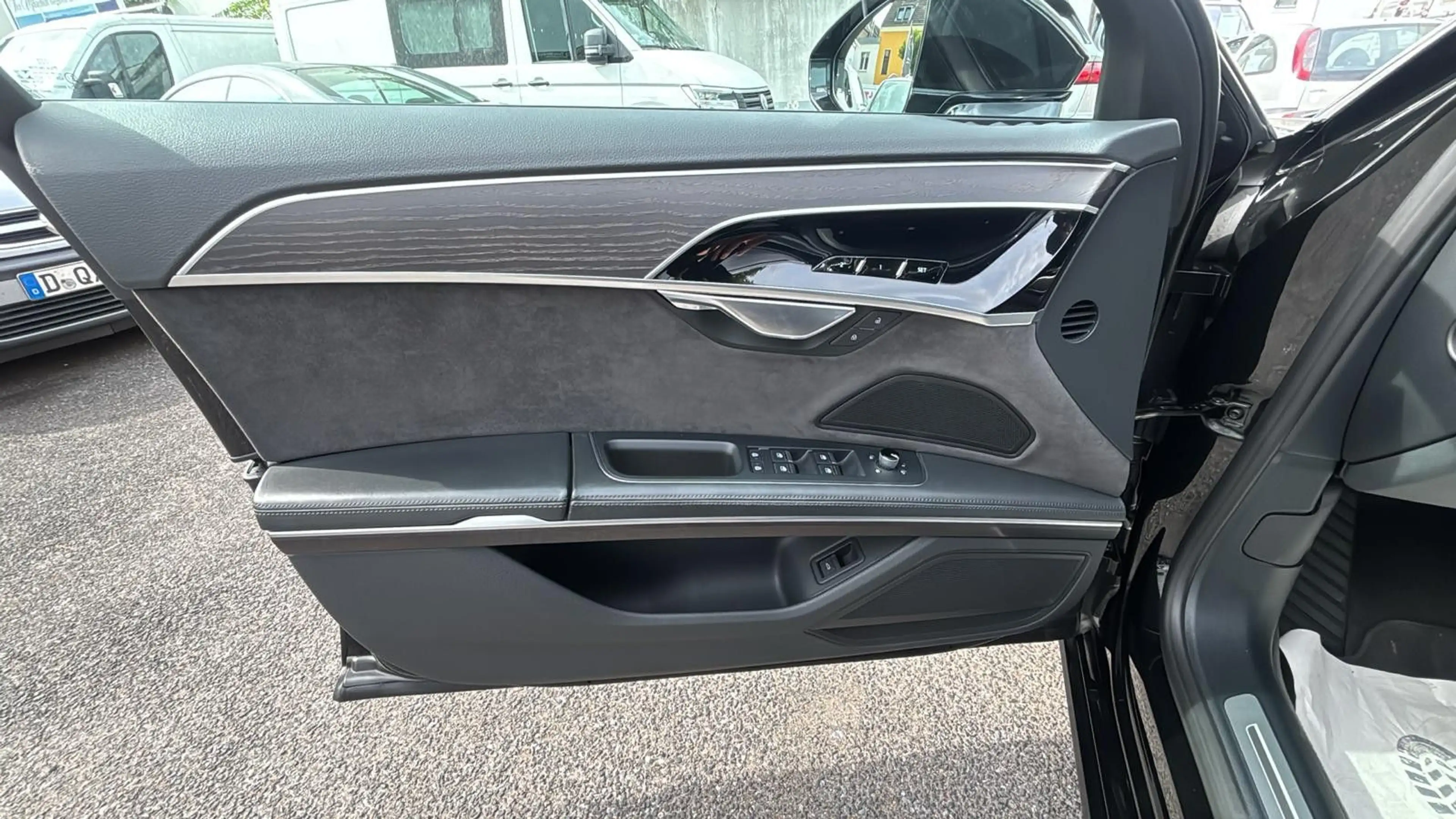 Audi A8 50 TDI L quattro *sehr gut gepflegt* — photo 15