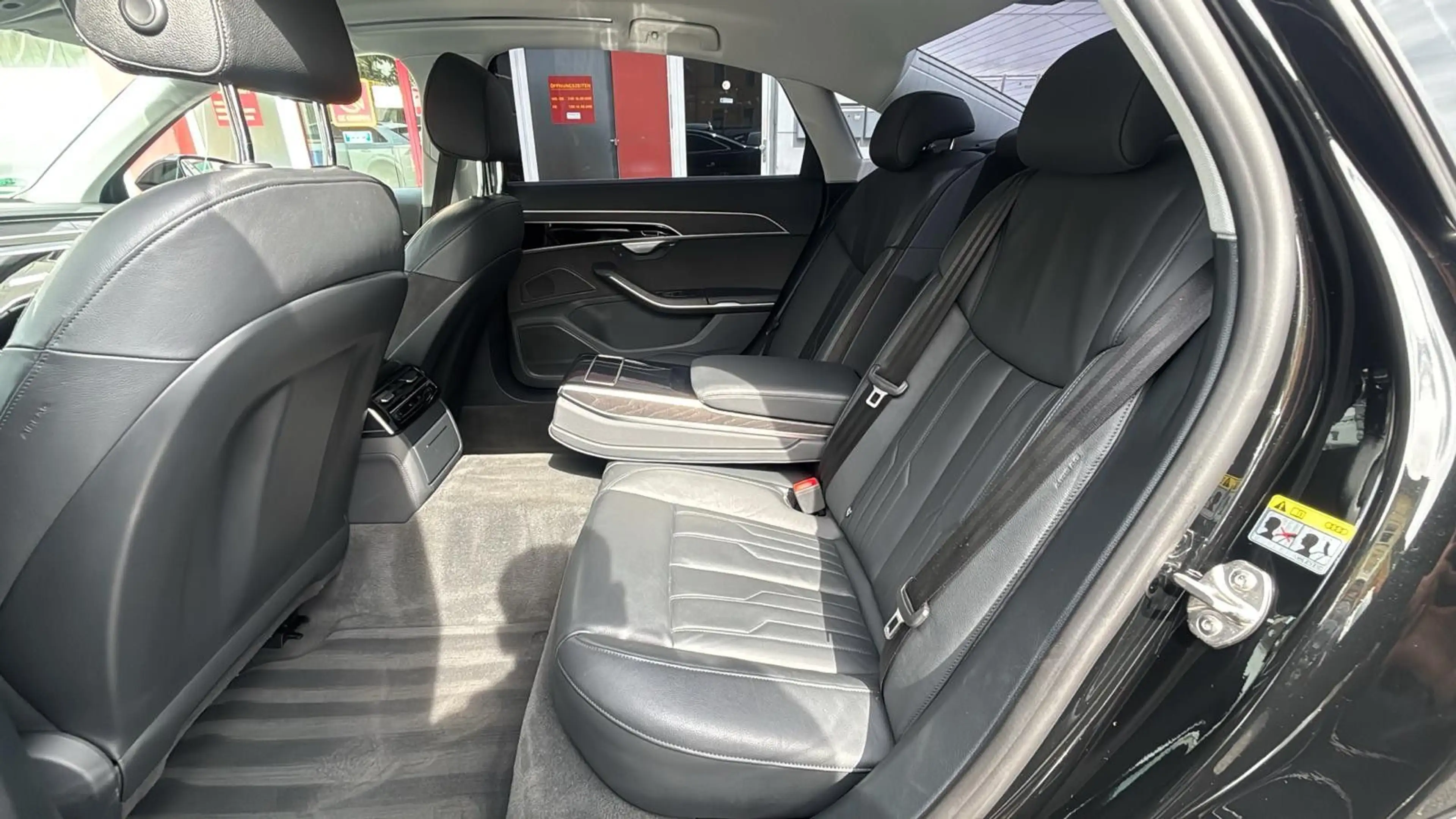 Audi A8 50 TDI L quattro *sehr gut gepflegt* — photo 11