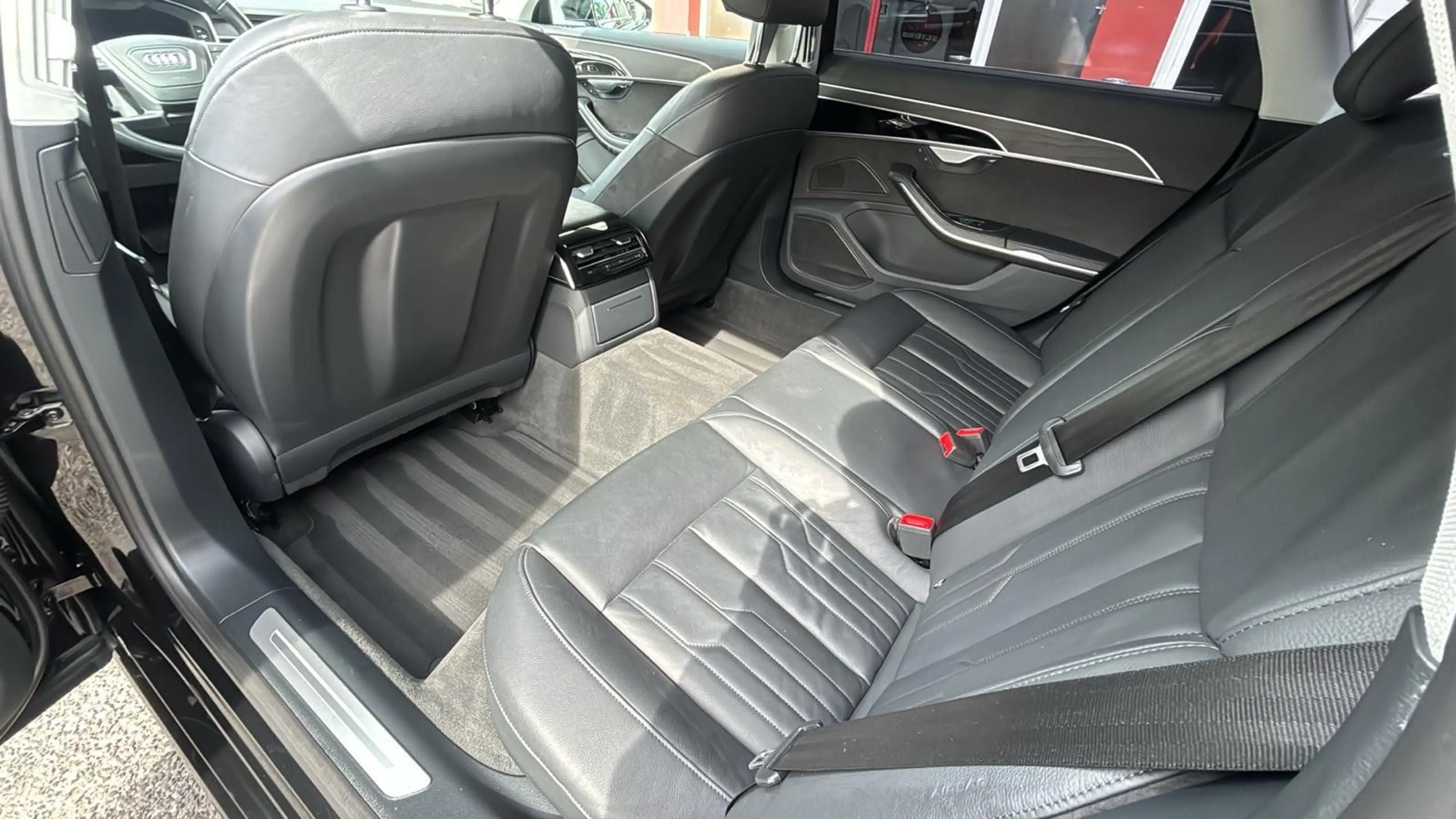 Audi A8 50 TDI L quattro *sehr gut gepflegt* — photo 10